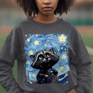 Sudadera con diseño de mapache y noche estrellada, estilo inspirado en Van Gogh, camiseta con arte celestial, sudadera con capucha de animal adorable, mapache de dibujos animados, amantes de los mapaches