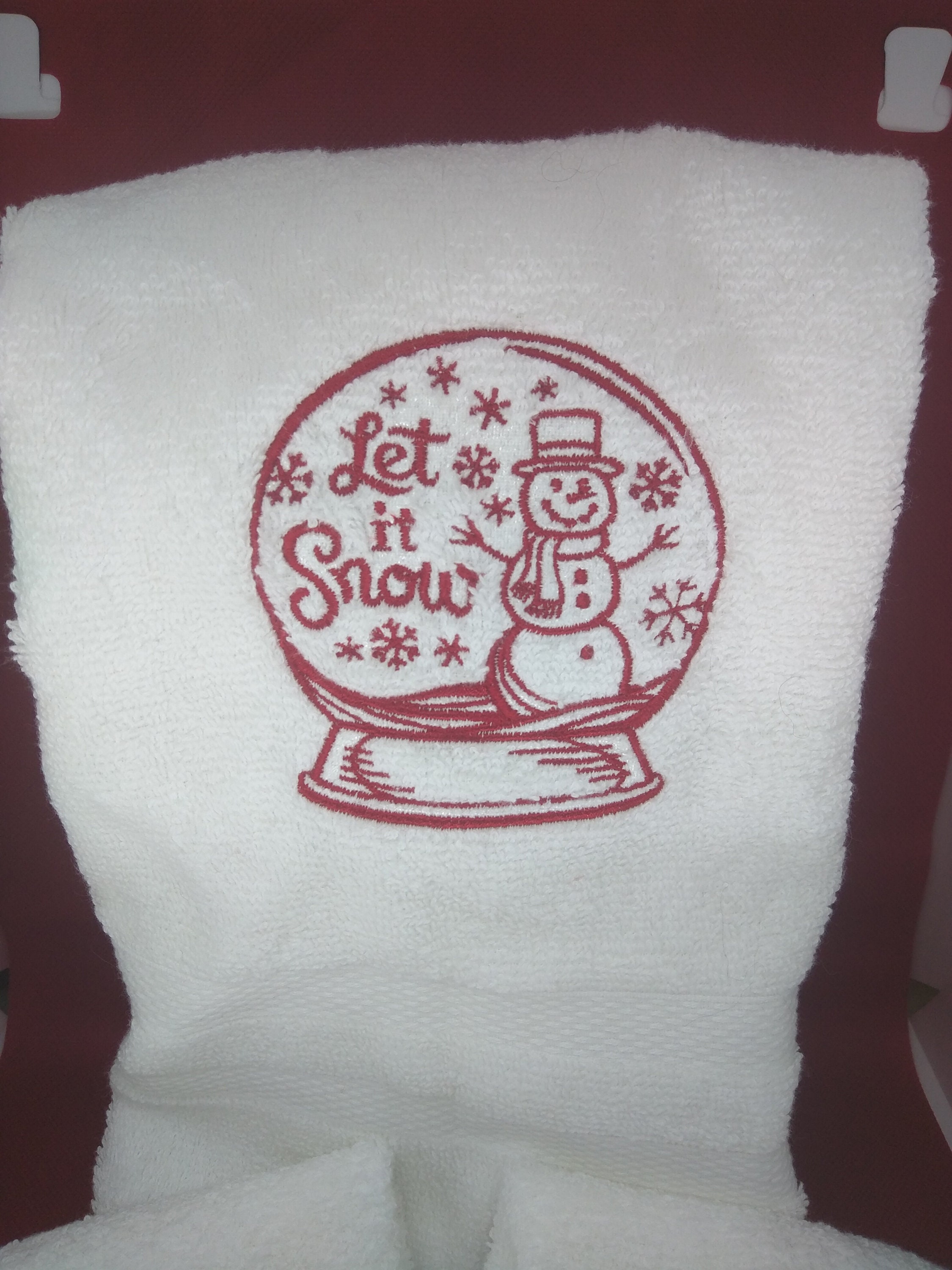 Embroidered 6 piece Christmas Theme Washcloth Set NWT WC0001 