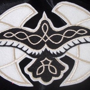 Extra large raven with celtic knotwork embroidered iron on patch