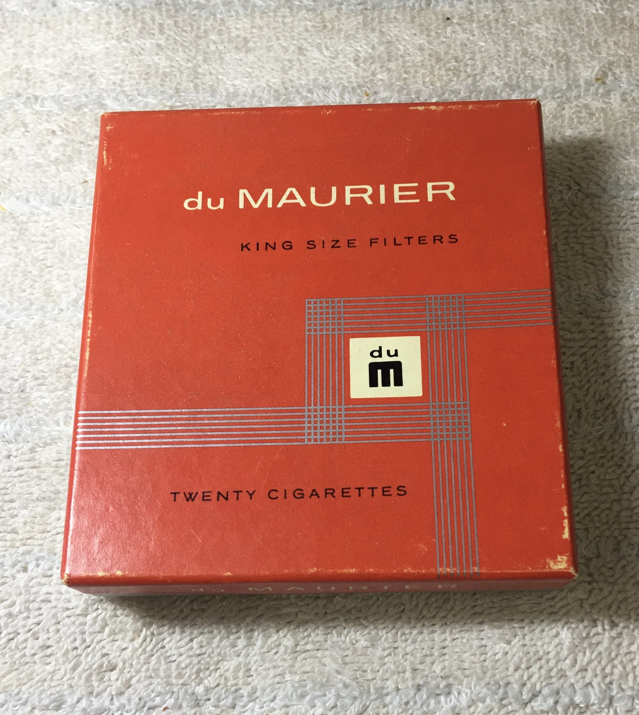 du maurier cigarette price Vintage Box 1970s Du Maurier (with vertical line