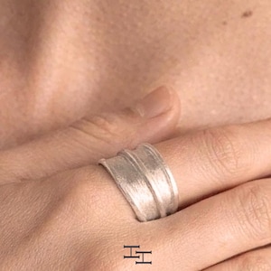 Wide Statement Ring Adjustable, Sculpted Gold Ring, Modern Chunky Open Band Ring, Minimalist Jewelry Gift For Her