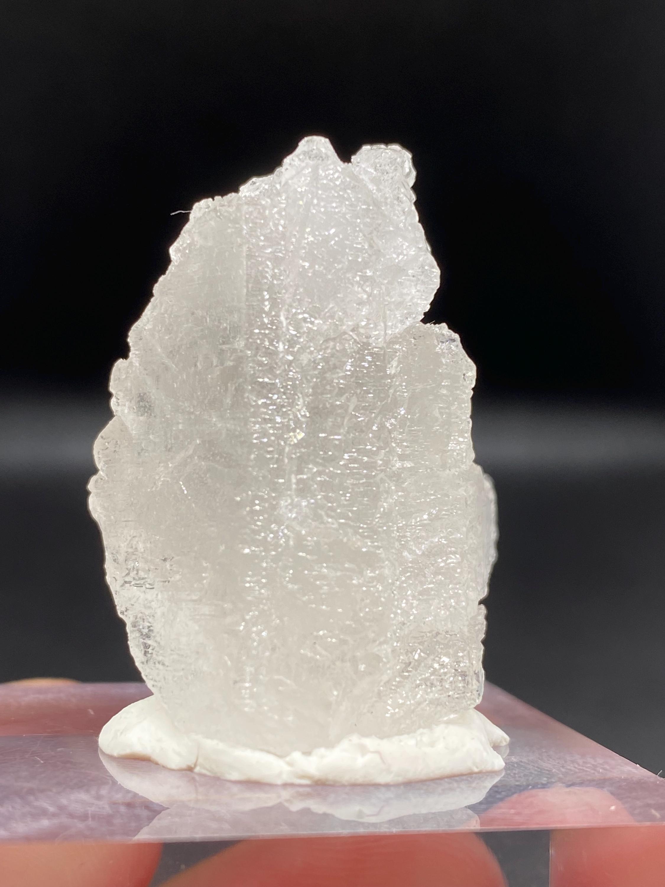 エッチングされたクォーツ標本：パキスタンのスカルドゥ産天然水晶
