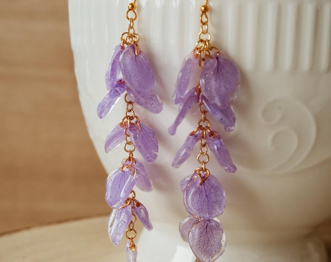 Featured listing image: Real Hydrangea Petal Earrings - Purple Resin Dangle Earrings - Summer Jewelry Gift - Bridesmaid Gift - Flower Earrings-Florify Creations