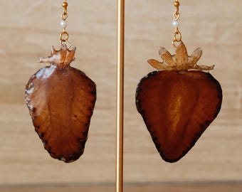 Vintage Strawberry Earrings – Real, ripened strawberries from 2019