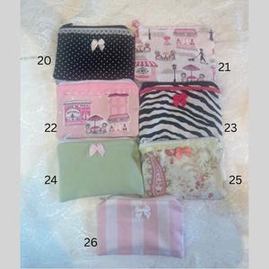 Bolsitas hechas a mano / neceser / monedero / bolsita con cremallera / Detalles de encaje, botones y cinta imagen 9