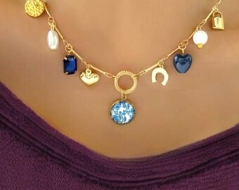 Gold stainless steel charm necklace | Baroque pearl & blue ceramic charm necklace | heart / lucky pepper | Trendy jewelry