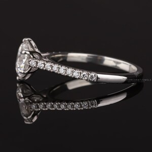 Dazzling lab diamond wedding ring for women, round cut E/VS1, elegant pave band, ethical diamond, romantic engagement ring, timeless proposal jewelry, modern bridal ring, luxurious Valentine’s Day gift, sparkling diamond jewelry, classic love symbol