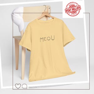 Camiseta unissex MEOV com letras de gato - Camiseta com tipografia artística de gato, camiseta minimalista fofa para amantes de animais de estimação, presente com design exclusivo de gato