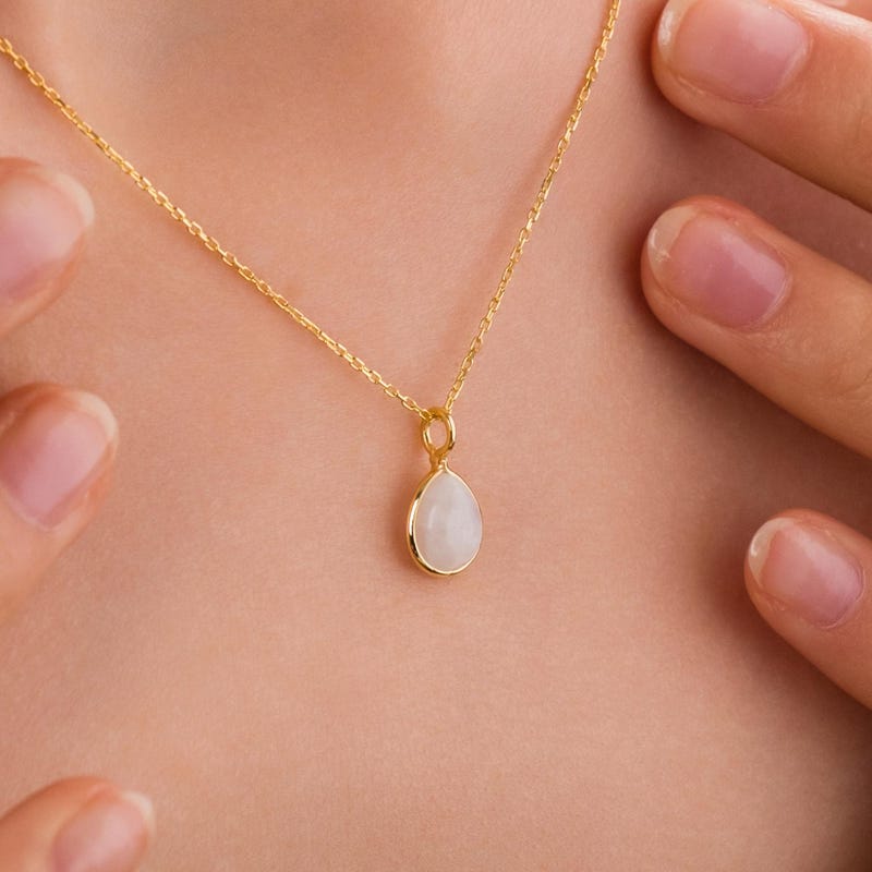 Short Moonstone Necklace