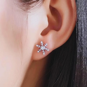 Tiny Flower Stud Earrings | Silver Stud Earrings | Flower Earrings | Flower Stud Earrings |  Earrings in Sterling Silver | Gift for Her