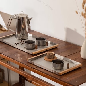 Handcrafted Aluminum Tray，Stainless Steel Dinner Plate，Dinner Plate With Wooden Handle，Metal Dinner Plate，Kitchenware，Lightweight Tray.