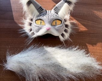 灰色の砂漠猫マスクとフェイクファーのしっぽ。獣人、毛皮愛好家