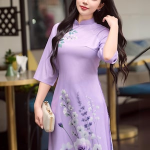 Kant-en-klare traditionele Vietnamese Ao Dai-vrouwen - Set met verschillende items