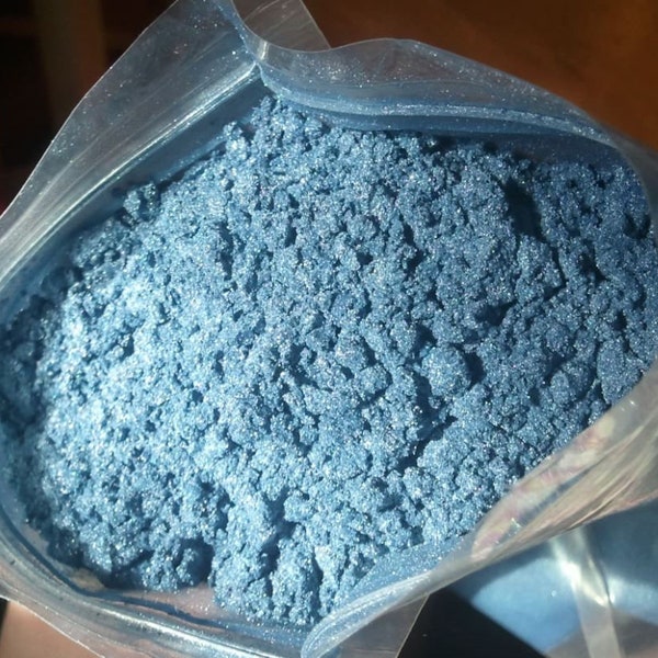 1 oz Colorana bleu mica pigment idéal pour les savons cosmétiques bombes de bain lotions gels douche sels de bain et bien d'autres