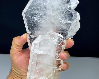 Faden quartz  with two axis crystal growth from Pakistan . 830 grams & 210x114x95mm