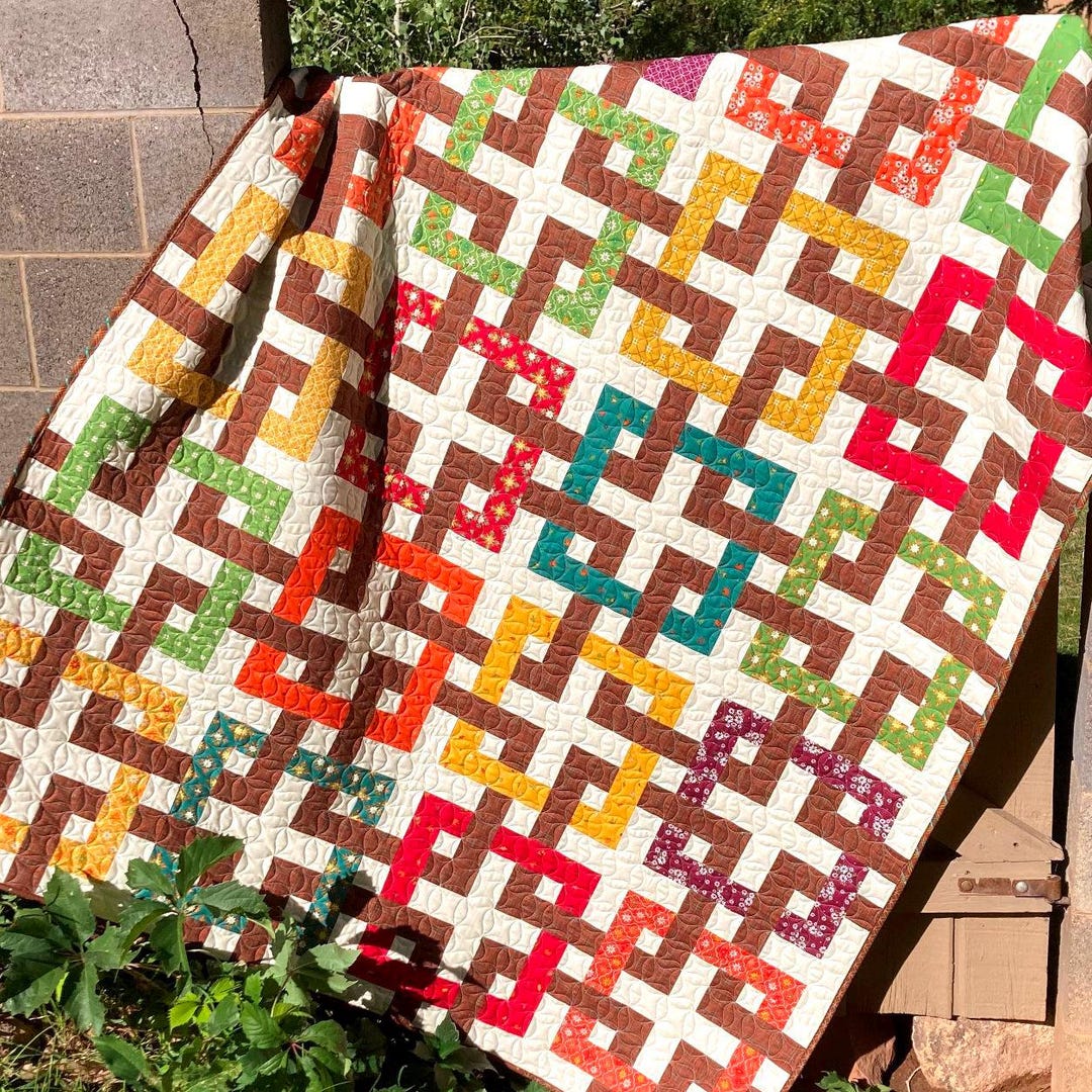 Patrón de colcha Square Dance en PDF, compatible con rollos de gelatina,  disponible en 6 tamaños. - Etsy México, image size:1080x1080