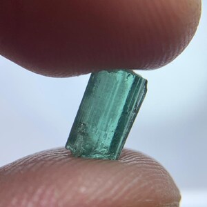 AAA-kvalitets turmalin grov parti 37,45 ct | Afghanistan | Hög fasetteringsgrad bild 4