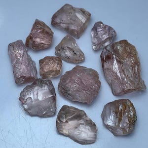 Naturlig rosa topas grov 36,15 ct | Facettkvalitetsmaterial
