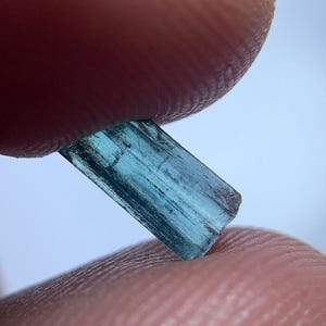 AAA-kvalitets turmalin grov parti 37,45 ct | Afghanistan | Hög fasetteringsgrad bild 15