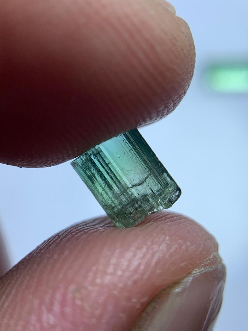 AAA-kvalitets turmalin grov parti 37,45 ct | Afghanistan | Hög fasetteringsgrad bild 10
