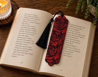 Red Roses Bookmark – Black and Red Floral Bookmark | Dark Romance | Gothic Flowers | 3D Printed | Gift for Bookworms
