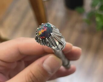 Etiopisk svart opalring: Oval cabochon, sterlingsilver i statement-stil
