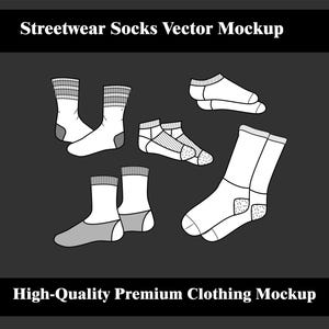 Puede incluir: Maqueta vectorial en blanco y negro de varios calcetines de streetwear. La imagen incluye diferentes diseños de calcetines, como calcetines de tripulación y calcetines tobilleros, con puños acanalados y diseños estampados. El texto dice "Streetwear Socks Vector Mockup" y "High-Quality Premium Clothing Mockup".
