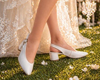 White Leather Bridal Shoes, Low Block Heel Wedding Shoes, Mary Jane Bride Heels, Comfortable Wedding Shoes, Minimalist Bridal Style
