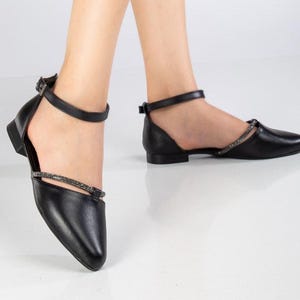 Vintage Mary Jane Shoes – Ankle Strap Retro Heels for Women, Classic Feminine Style, Romantic Gift, Elegant Dressy Footwear
