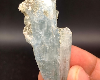 Aquamarine Crystal Specimen: Natural Blue Beryl Gemstone, Pakistan