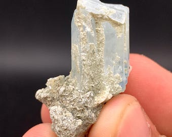 Specimen aquamarijnkristal: minerale edelsteen Shigar Valley
