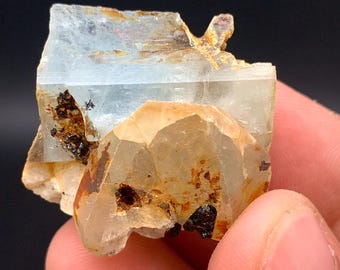 アクアマリン結晶標本：パキスタン産の希少な青色鉱物 - Etsy 日本