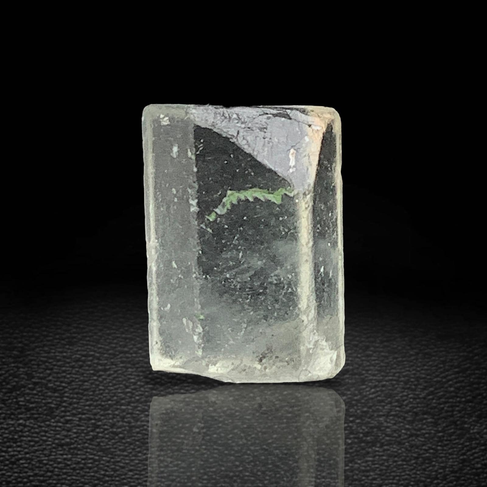 アクアマリン結晶標本：パキスタン産の希少な青色鉱物 - Etsy 日本