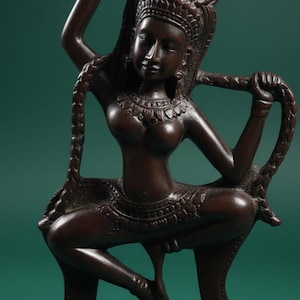 Apsara statue - Etsy 日本