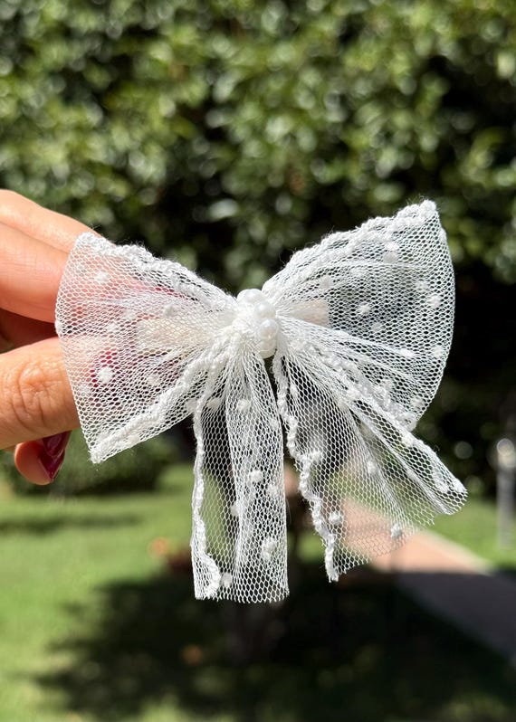 White Lace Hair Bow With Pearls – Elegant Coquette Barrette 