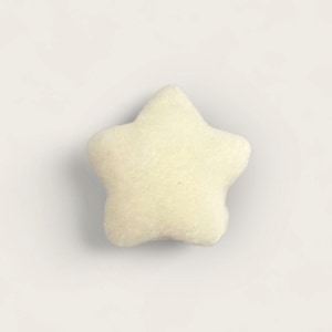Barrette à cheveux en forme d'étoile duveteuse - Accessoire pour cheveux cosmique en peluche douce pour filles, adolescents et femmes | Barrette à cheveux céleste kawaii mignonne | Cadeau esthétique