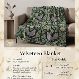 Pu&ograve; includere: Coperta in velluto con un design botanico e di uccelli. La coperta presenta uno sfondo verde scuro con un motivo ripetuto di uccelli ed elementi floreali nelle tonalit&agrave; del viola, dell'oro e del verde. Disponibile nelle misure 76,2 cm x 101,6 cm, 127,0 cm x 152,4 cm e 152,4 cm x 203,2 cm.