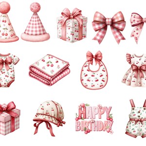 Puede incluir: Una colecci&oacute;n de ilustraciones en acuarela con tem&aacute;tica de flor de cerezo. Incluye gorros de fiesta, cajas de regalo, lazos, ropa de beb&eacute;, un babero, un vestido, un sombrero para el sol y un letrero de "Feliz Cumplea&ntilde;os". Los art&iacute;culos son en tonos rosa y blanco.
