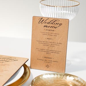 Hochzeitsmenu Personalisiertes Hochzeitsmenü, Benutzerdefiniertes Hochzeitsmenüschild, Rustikales Hochzeitsmenü, Holzmenükarte, Menükarten mit Holzgravur