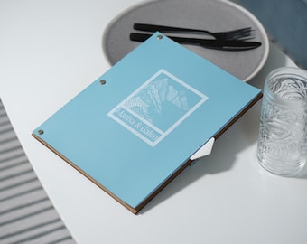 Porta-menu em couro com logotipo em relevo: Pasta para cardápio de restaurante