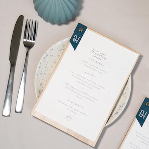 Drewniana tablica, uchwyt na menu z logo, tablica na menu drinków, schowek na menu, spersonalizowana teczka na menu restauracji, okładka na menu kawiarni i baru,