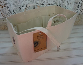 Fits older style Neverfull MM / Ready to ship / Purse Organizer / 12 x 6 x 6H /NATURAL / wipe-clean bottom, key fob, handles & 1 bottle loop
