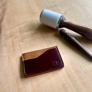 Cartera tarjetero de cuero hecha a mano