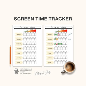 Op de afbeelding: Twee afdrukbare schermtijdtrackers met de tekst "Screen Time Tracker". Elke tracker heeft een wekelijkse indeling met tijdvakken en een kleurengecodeerd staafdiagram. Een potlood en een koffiekopje staan ook in de afbeelding.