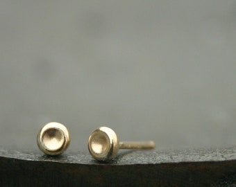 minimal stud oorbellen - gouden stud oorbellen 3mm Pebble post oorbellen, kleine gouden oorbellen, kleine gouden studs, gouden earings