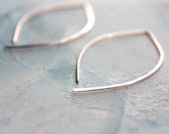 Pendientes de aro abierto de oro rosa, pendientes de aro medianos de almendra, joyería minimalista, espoleta