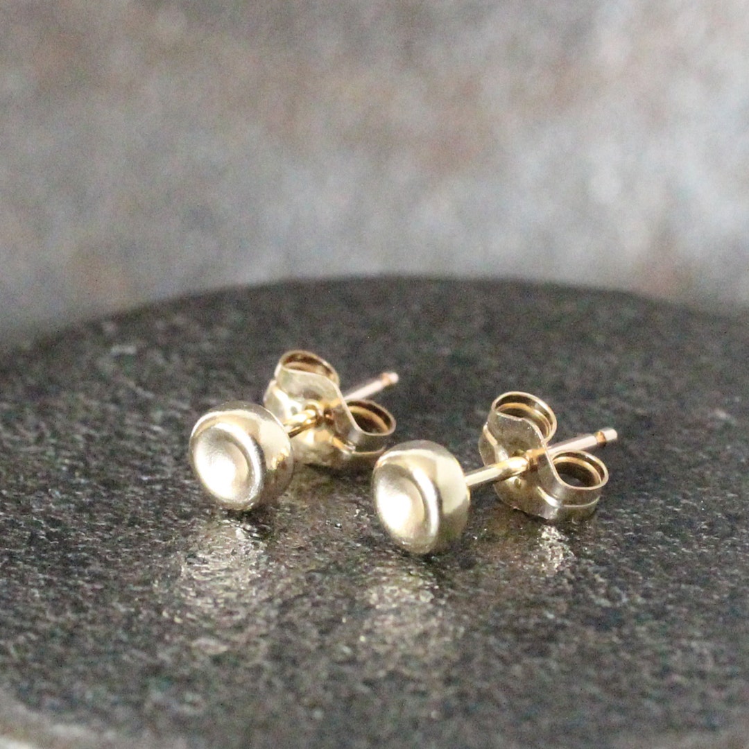 Gold Stud Earring Pebble Post Earring 4mm Simple Gold - Etsy