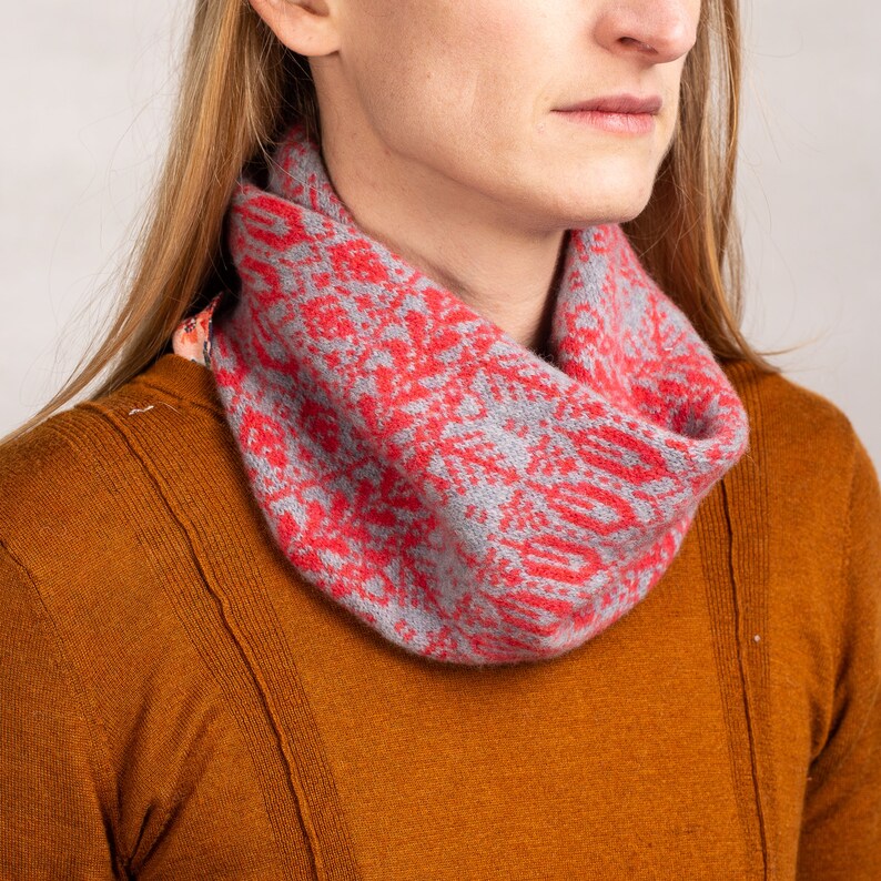 how to knit a snood scarf for beginners