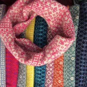 Patterned snood deals