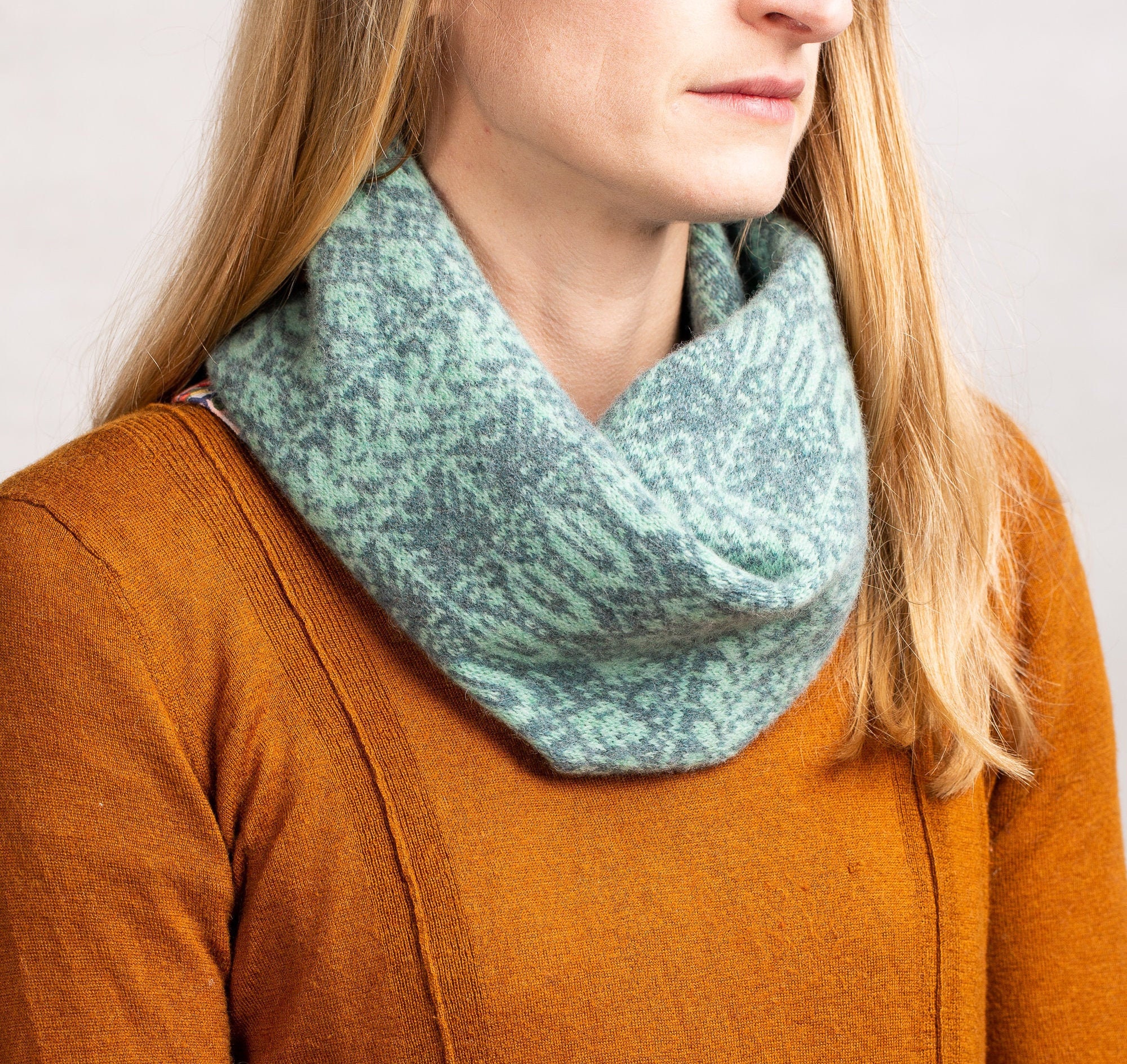 knitted snood knitted snood